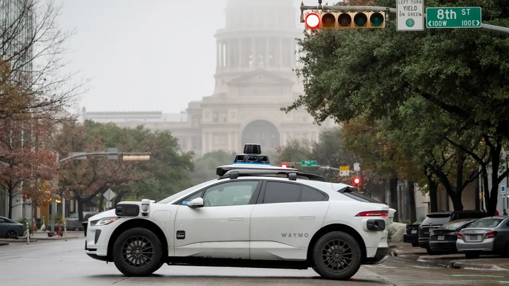 Waymo introduces a backup computer system for its self-driving robotaxi