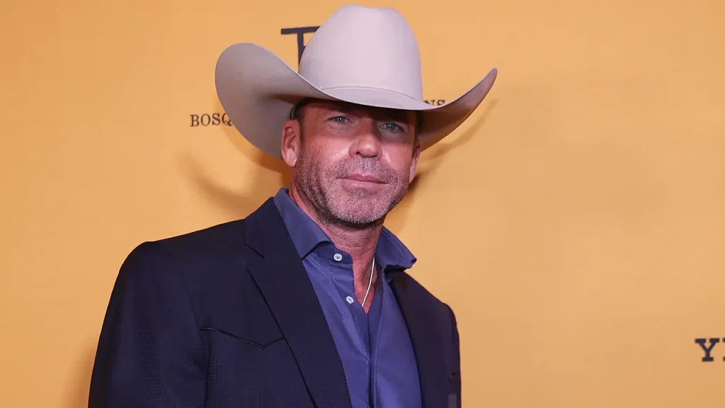 Zoe Saldaña and Billy Bob Thornton commend the 'Lioness' set created by Taylor Sheridan