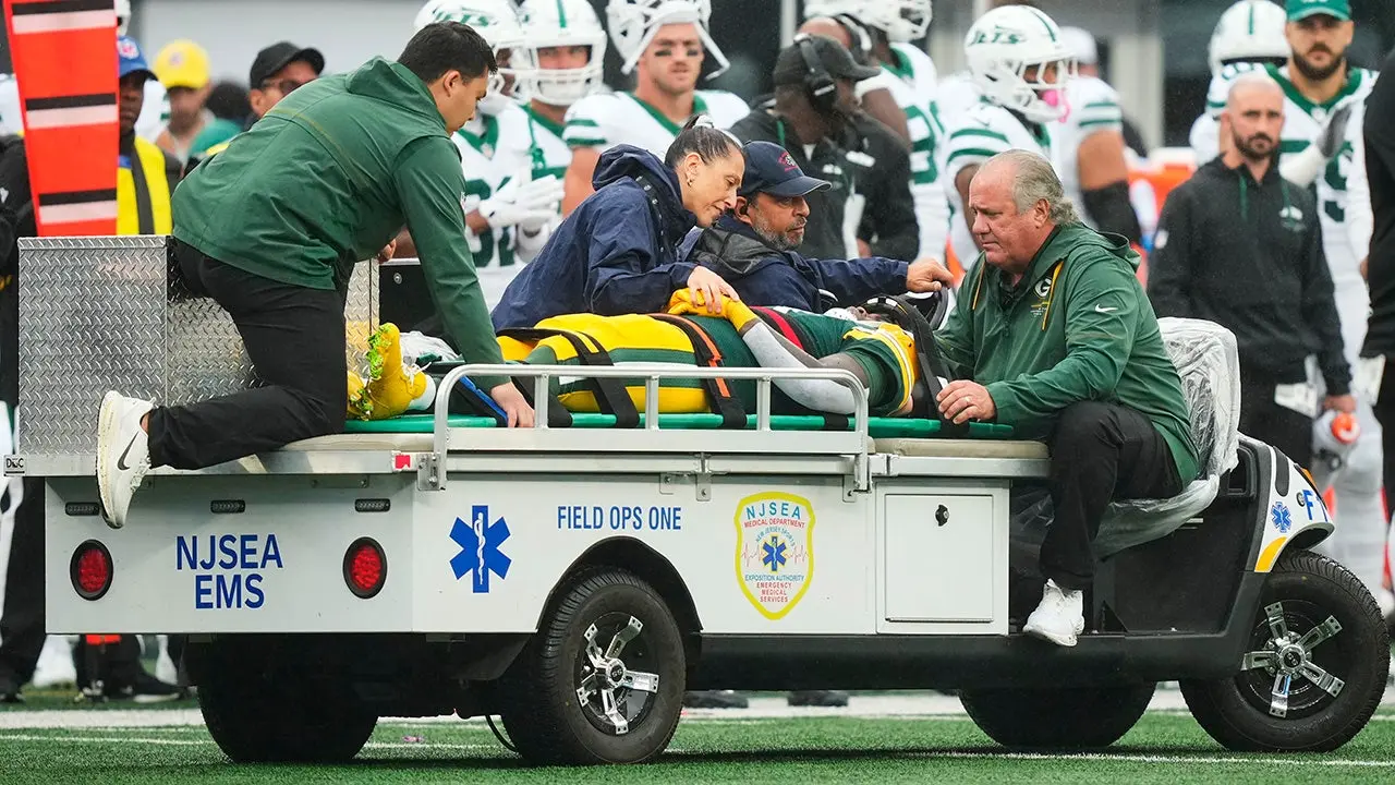 Alarming moment as Jayden Reed is taken away on a spine board during the Packers game with the Jets