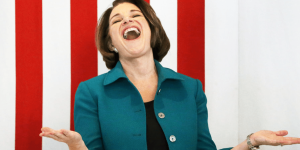 Amy Klobuchar seen repeatedly doing the same thing