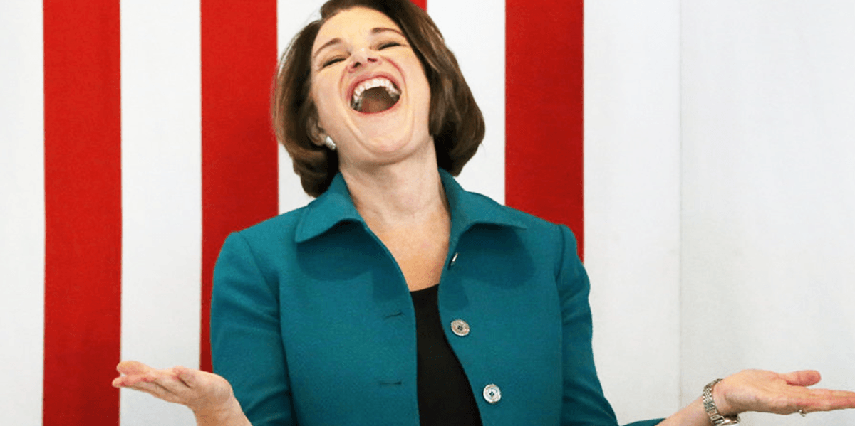 Amy Klobuchar seen repeatedly doing the same thing