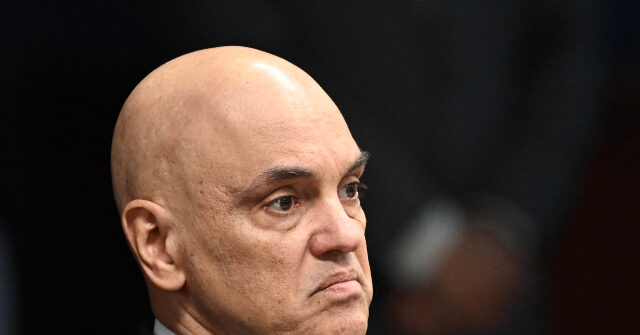 Brazil's Judge Dictator Sparks Supreme Court Conflict over Suspected Corrupt Banker Communications