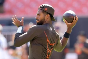 Browns intend to hold onto Shedeur Sanders and Dillon Gabriel despite trade interest