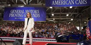 Car manufacturers were set to eliminate gasoline vehicles. Customers thought differently.