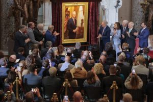 Ceremony reveals former House Speaker McCarthy's official portrait