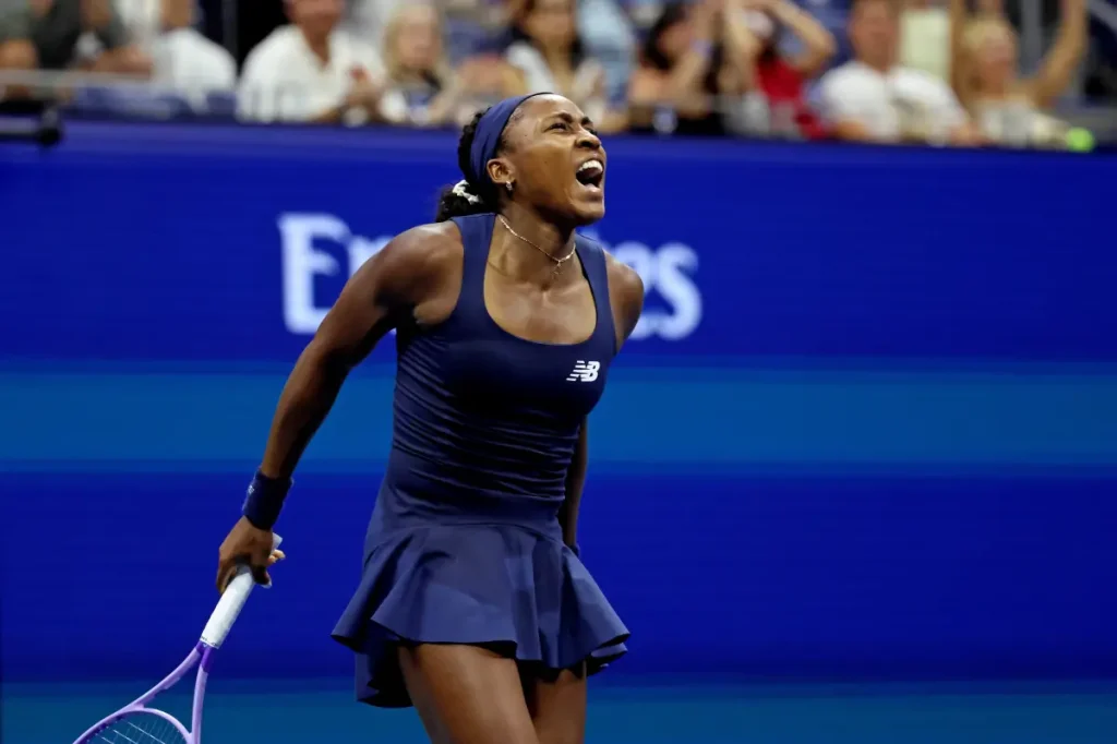 Coco Gauff advances to the US Open quarterfinals without dropping a set.