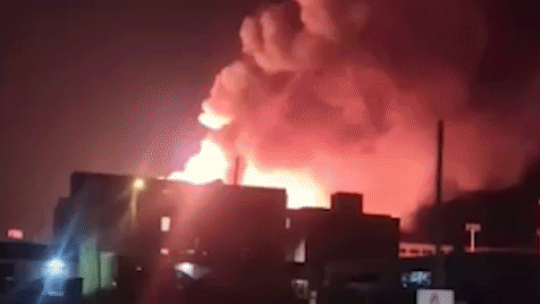 Construction fire in South Bend, Indiana prompts evacuation of apartments