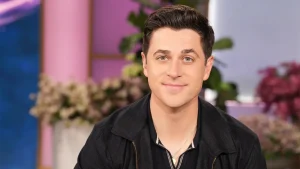 David Henrie from 'Wizards of Waverly Place' shares that his beliefs led to losing agents and friends.