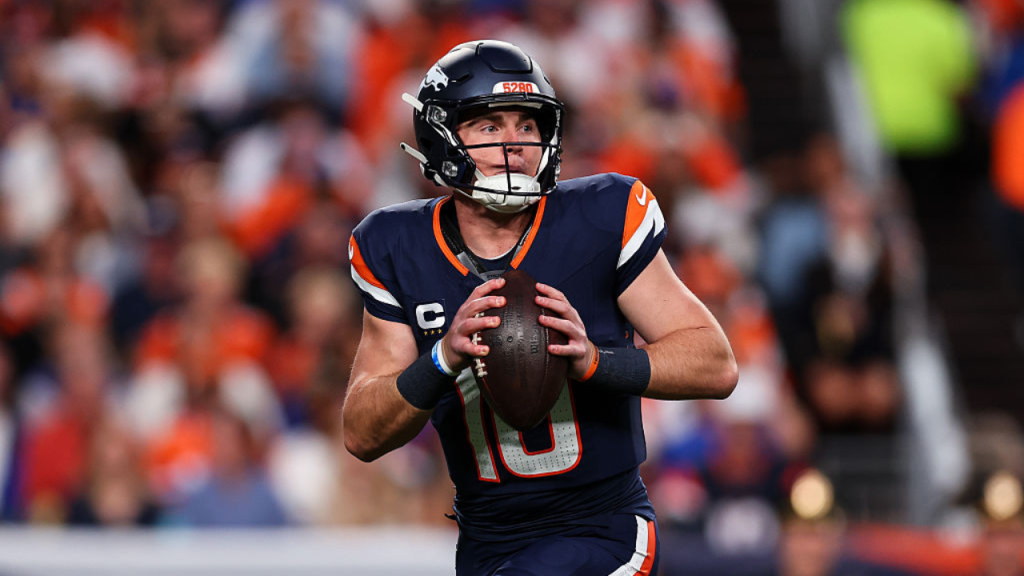 Denver Broncos rally from a 16-0 halftime deficit to defeat Los Angeles Rams in a thrilling game