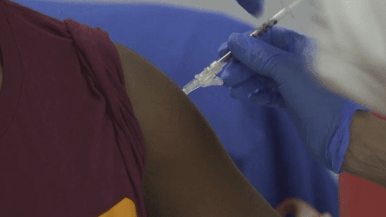 Doctors encourage all individuals, even those who are young and healthy, to receive a flu vaccine this autumn