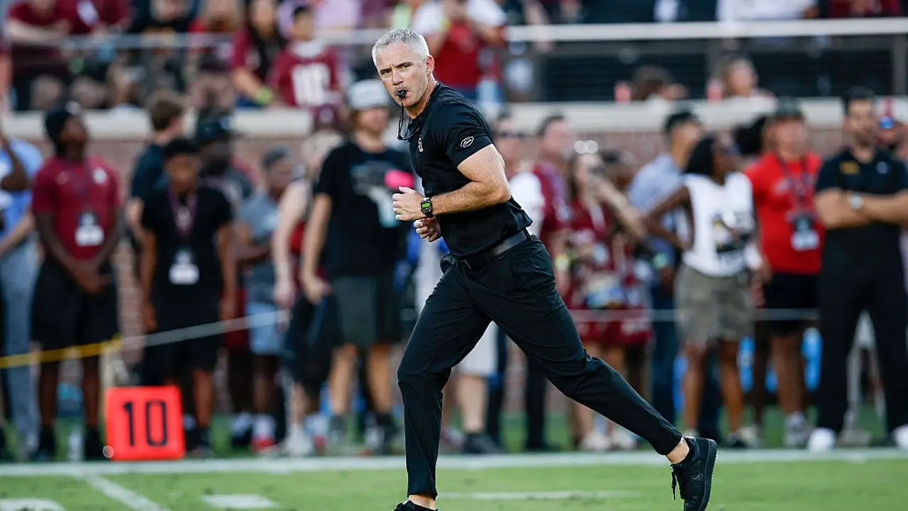 Fans incorrectly report seeing moving trucks at the home of FSU head coach Mike Norvell