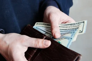 Household income in the U.S. reached an all-time high while the poverty rate dropped to its lowest point in 2025.
