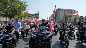 Iranian security forces set up checkpoints as student protests return