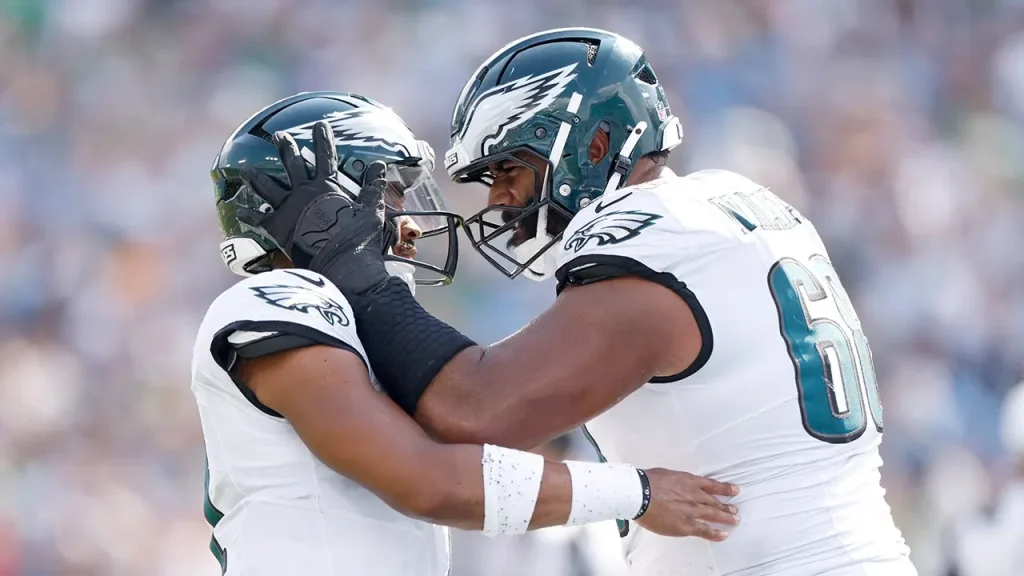 Jalen Hurts rescues the Eagles from a disappointing loss as Philadelphia defeats the Titans to stay unbeaten.
