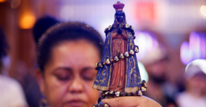 Leftists Attempt to Use the Virgin Mary Against Conservative Flavio Bolsonaro