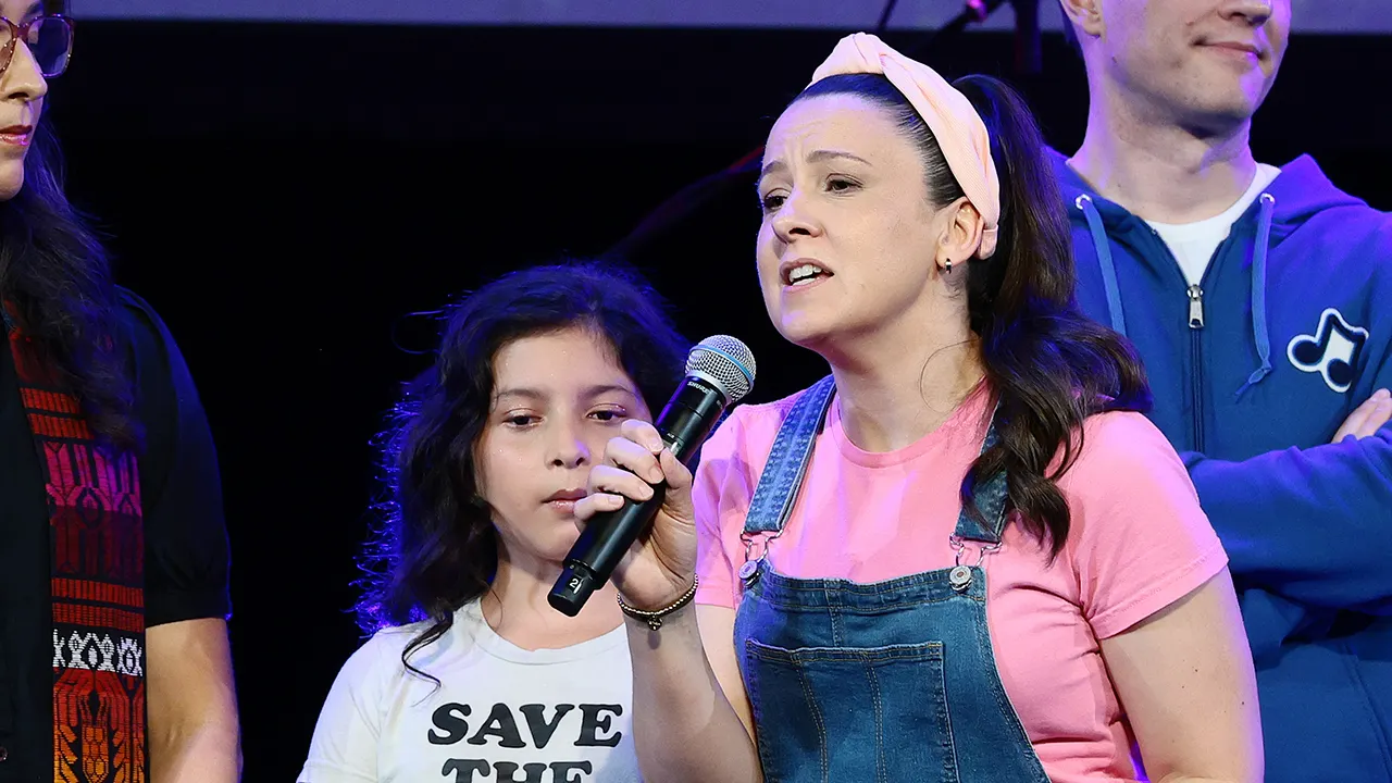 Ms. Rachel urges wealthy White celebrities to match Macklemore's contributions.