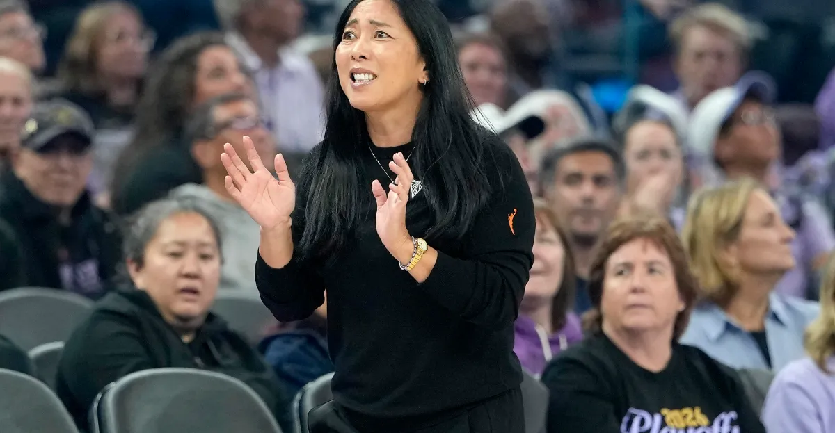 Natalie Nakase is worthy of being named WNBA Coach of the Year once more.
