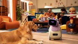 OlloNi SS1 AI robot pet keeps family memories in a detachable module