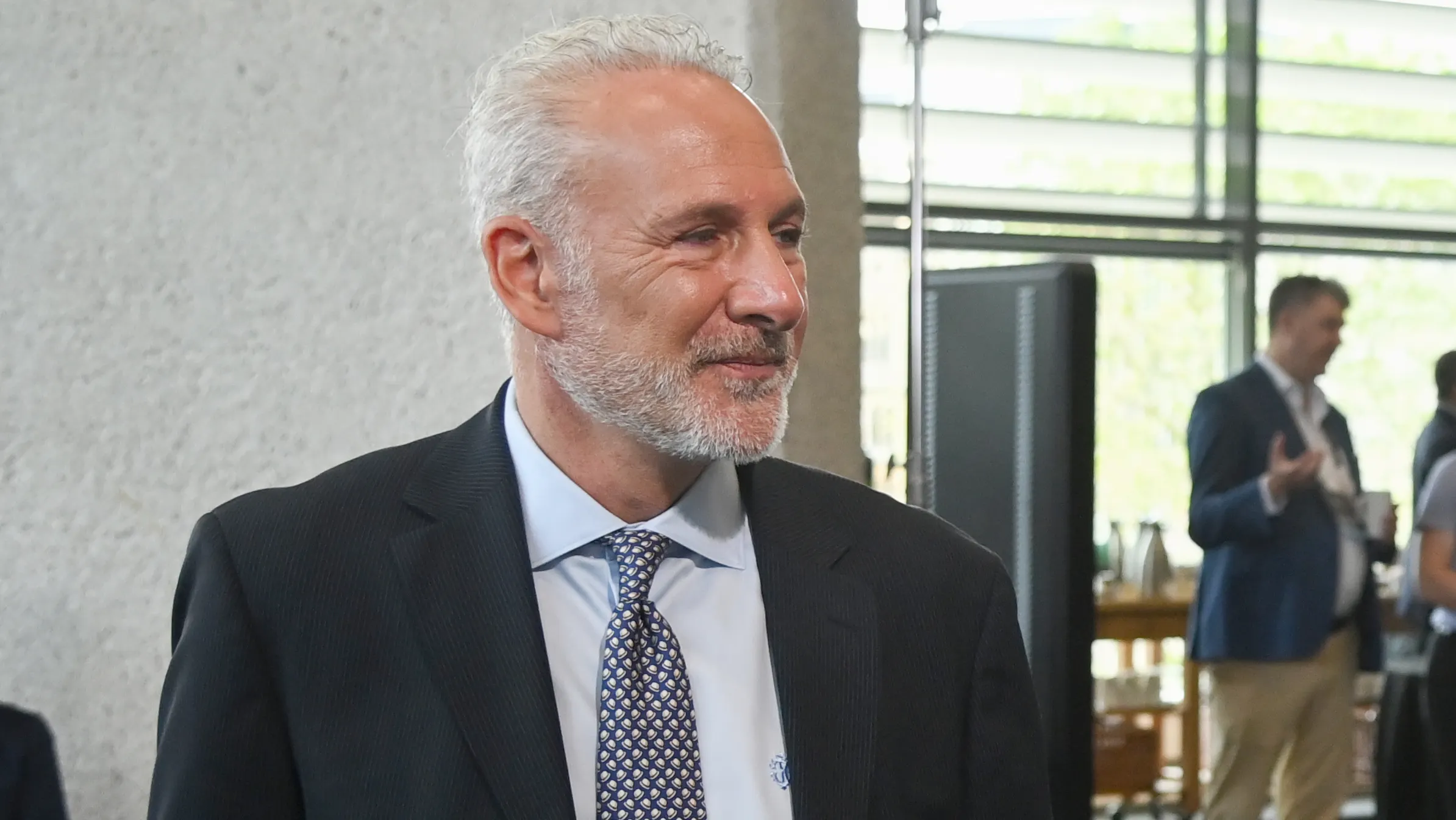 Peter Schiff forecasts a rise in oil prices and an economic decline