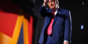 "Please do me a huge favor": President Trump entertains the audience while advocating for Republicans