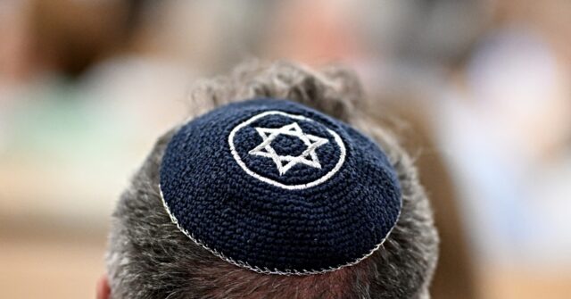 Rabbi Attacked at Bus Stop Close to Milan's Jewish Area