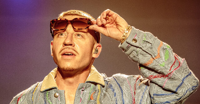 Rapper Macklemore's Anti-Israel Comments at Ed Sheeran Concert Prompt Requests for Refunds
