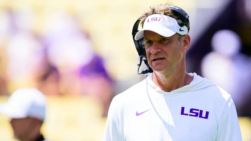Reasons why, despite its issues, college football remains superior to the NFL