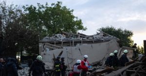 Russian Attacks Result in 2 Deaths in Ukraine as Moscow Dismisses De-Escalation Appeals