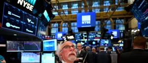 Stocks Fall as Industry Leaders Warn About Rapid AI Advancement