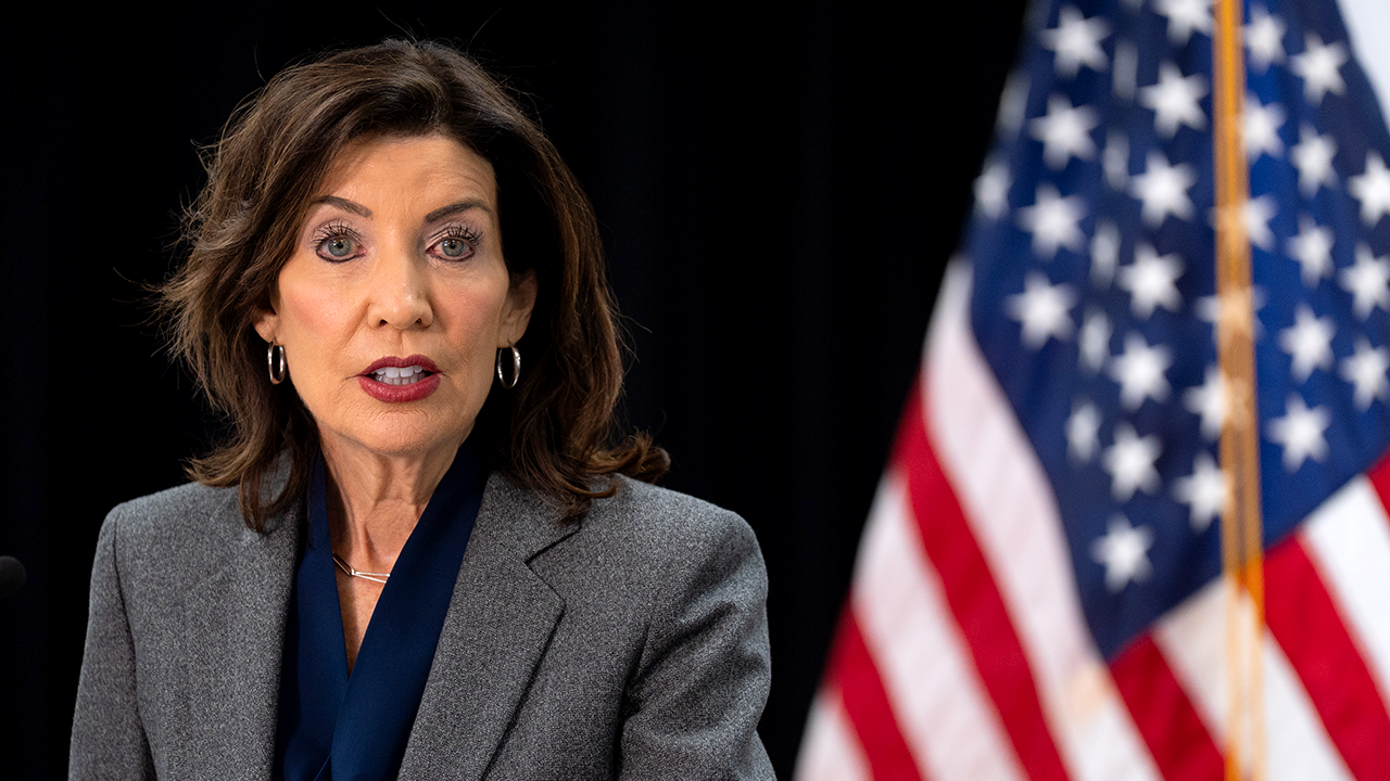 Supreme Court dismisses case on bond hearings for noncitizens following Hochul's pardon