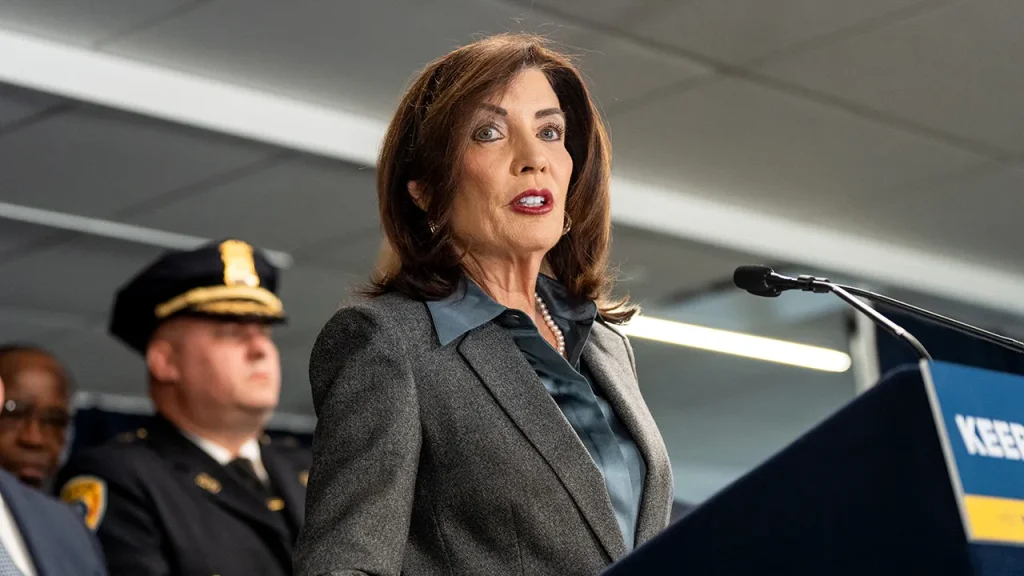 Teachers' unions in New York demonstrate against Kathy Hochul's tax credit scholarship proposal