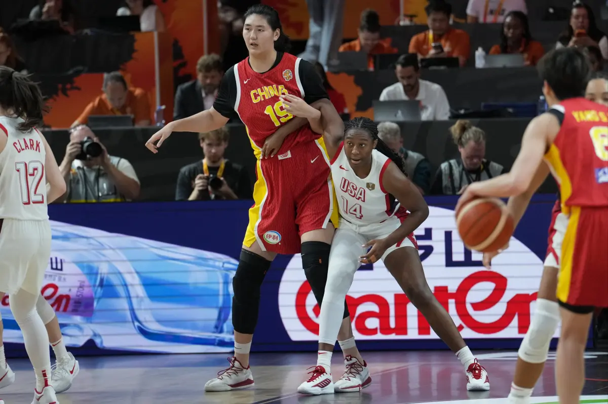 Team USA experiences first glimpse of Zhang Ziyu, exciting 7-foot-3 Chinese talent