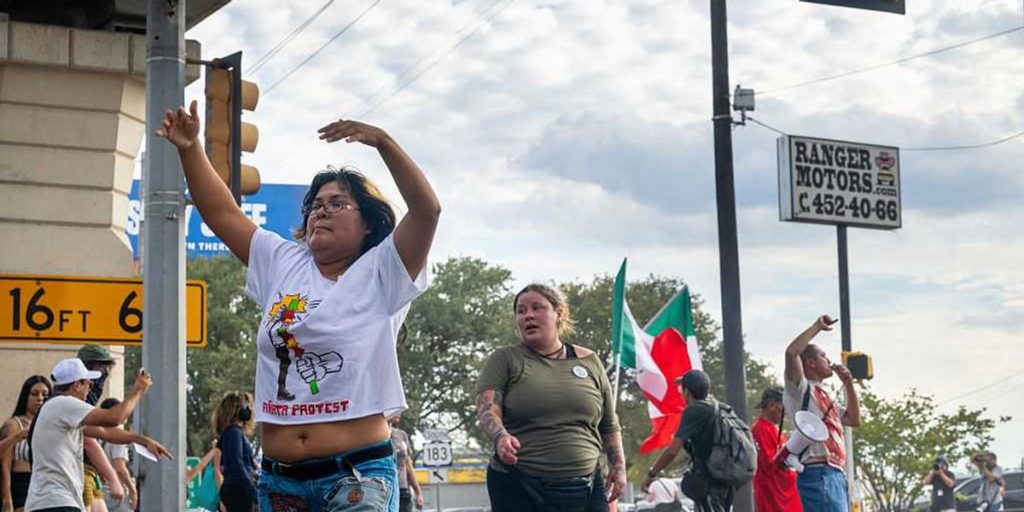 Texas disperses rioters, Democrats stoke tensions following ICE shooting
