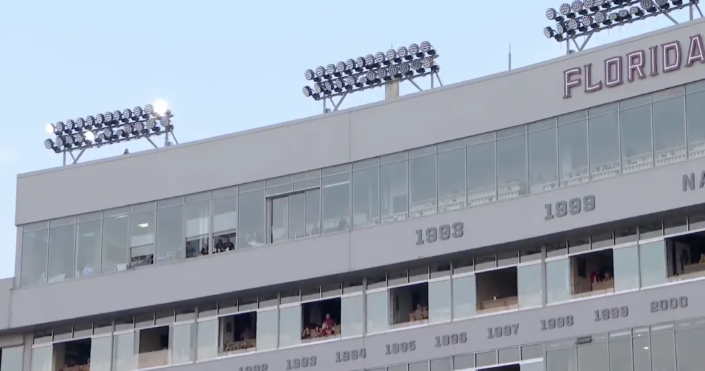 The Florida State-SMU game without modern technology featured strange conspiracy theories and embarrassment for the Seminoles.