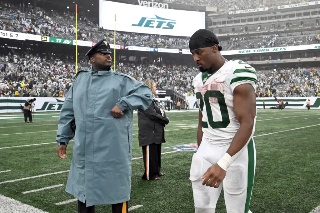 The shocking moment that highlighted the Jets' running game's difficulties against the Packers