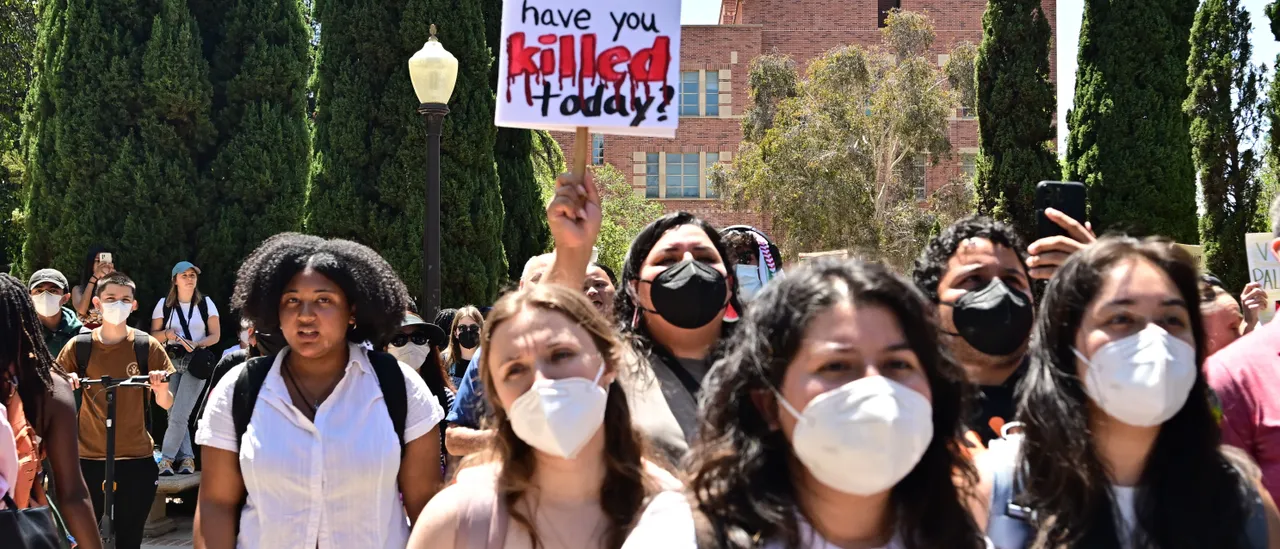 The UC Schools Should Continue Graduating a Variety of People, Says 'Pulitzer Winner'