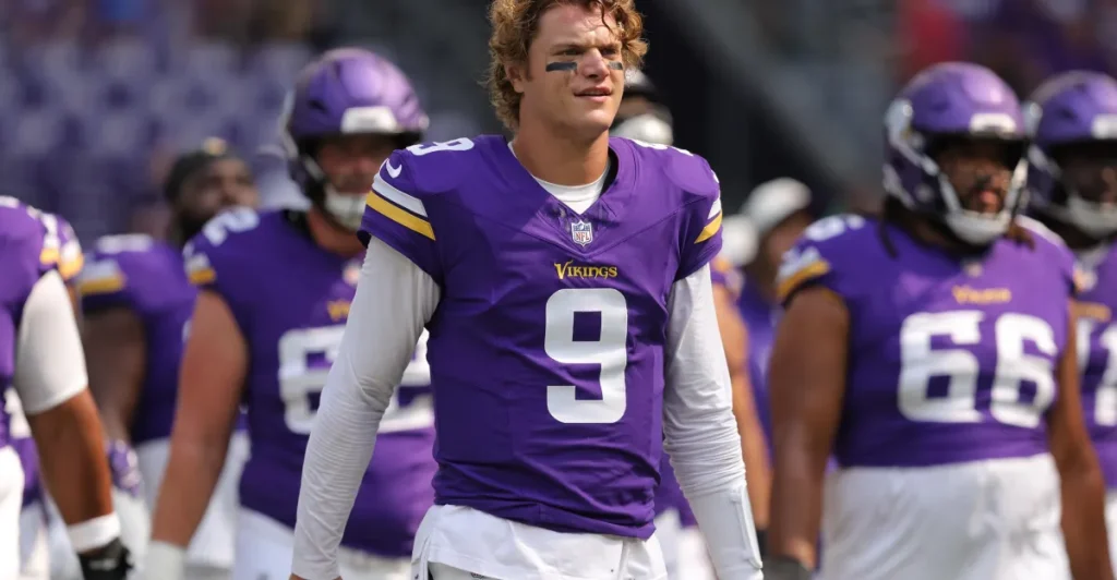 Trade evaluations for Giants and Vikings after J.J. McCarthy is traded to New York for a draft pick