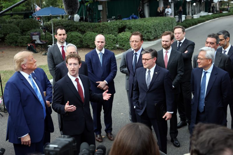 Trump marks a new peak in technology after lunch with leading AI experts.