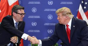 Trump Says Britain Requires 'Strong Leadership'... While Next to the Prime Minister