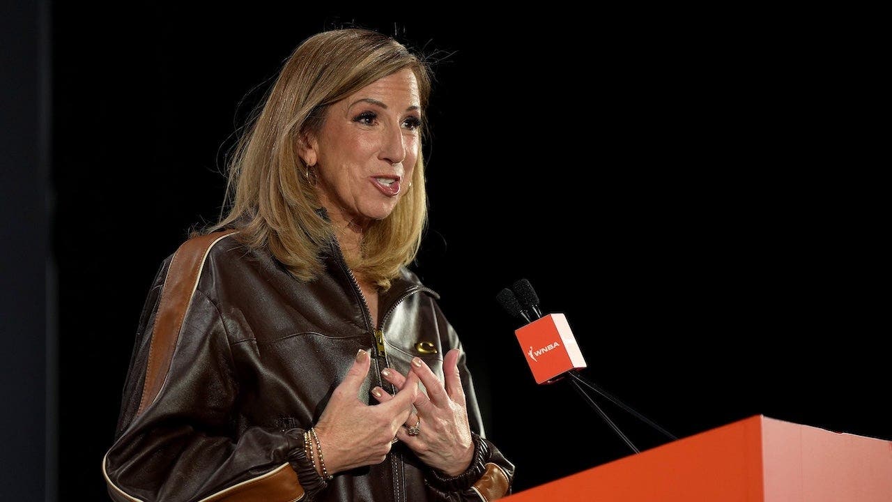 WNBA Commissioner Cathy Engelbert will step down at the end of the year, concluding her debated time in office.
