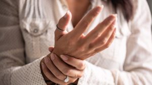 A Saline Injection Might Provide Extended Relief From Carpal Tunnel Pain