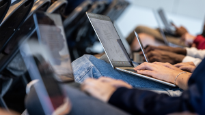 A study reveals that the advantages of AI in the workplace are not equally distributed among the US workforce.