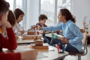 A survey shows that one in four teachers in the US may leave their jobs within a year.