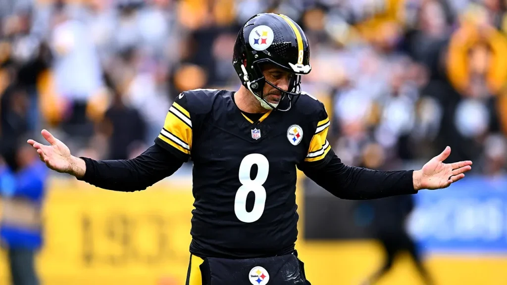 Aaron Rodgers proves age is just a number with another three-touchdown game in Steelers' victory