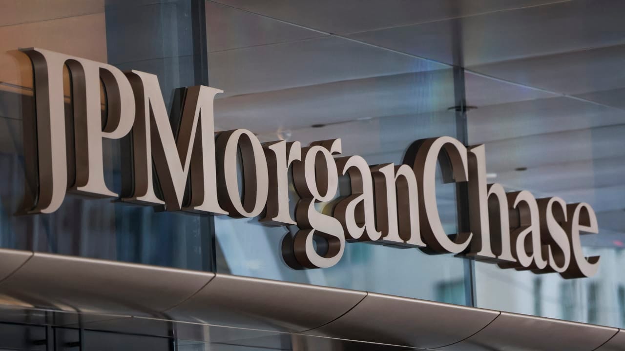 American banks being examined for claims of bias based on politics and religion