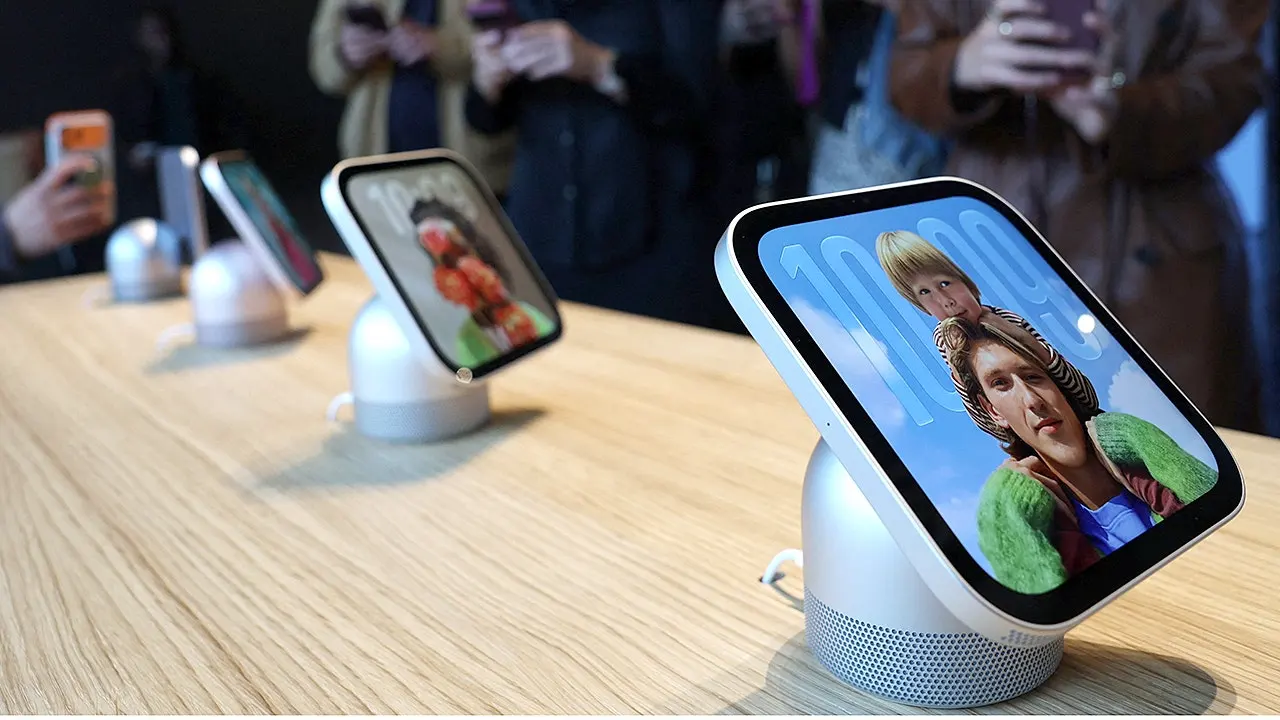 Apple HomeView utilizes facial recognition to manage your smart home for $299