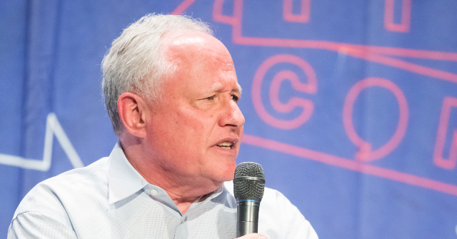 Bill Kristol Calls on 'All Good People' to Support Ilhan Omar