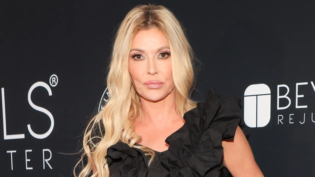 Brandi Glanville has facial surgery to investigate a parasite.
