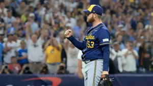 Brewers secure a commanding 3-0 World Series advantage over Rays with an incredible eight-run inning