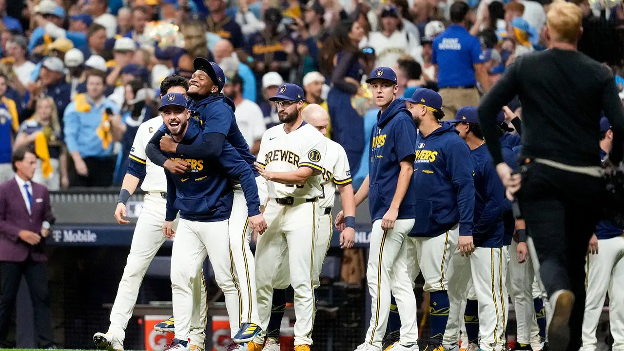 Brewers surprise Dodgers, 2-1, in NLCS Game 1 as LA's offense struggles with runners in scoring position
